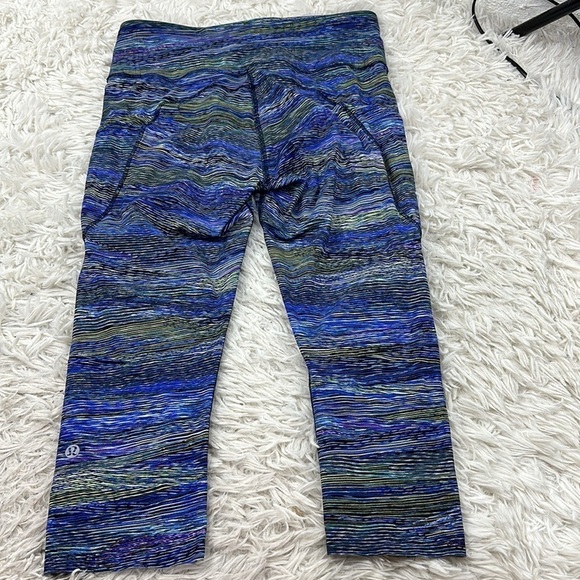 Lululemon Fast and Free Crop II 19" *Nulux Interconnect Blue Multi - Picture 4 of 6